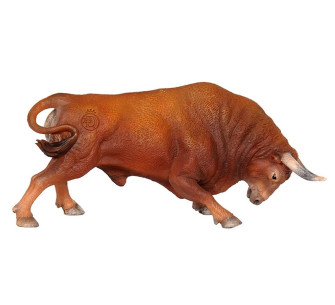 TORO EMBISTIENDO COLORADO